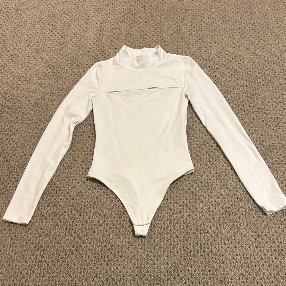 Aritzia Babaton Contour Long Sleeve White Bodysuit with Chest Cutout